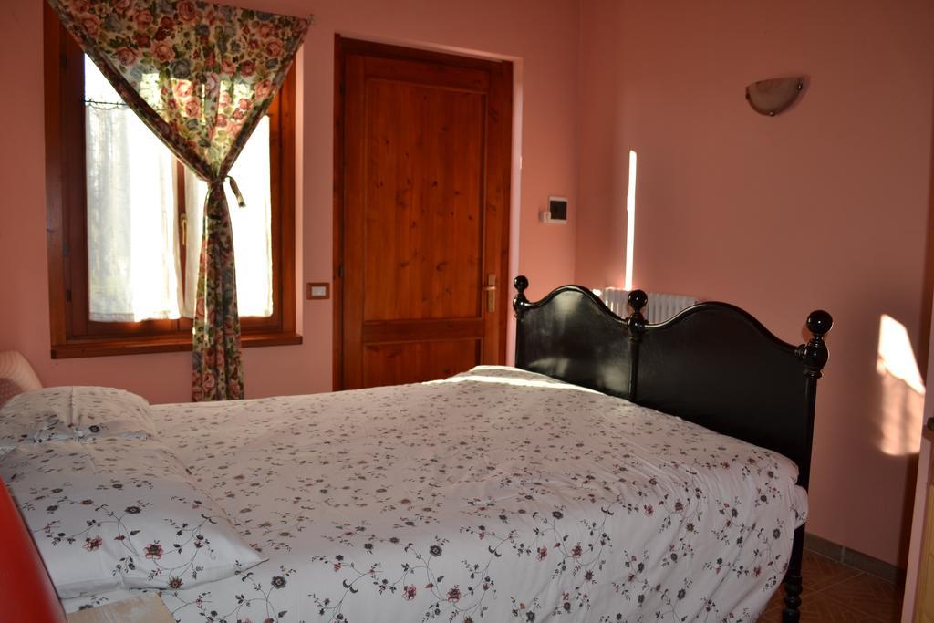 Cascina Trapella Villa Terruggia Room photo